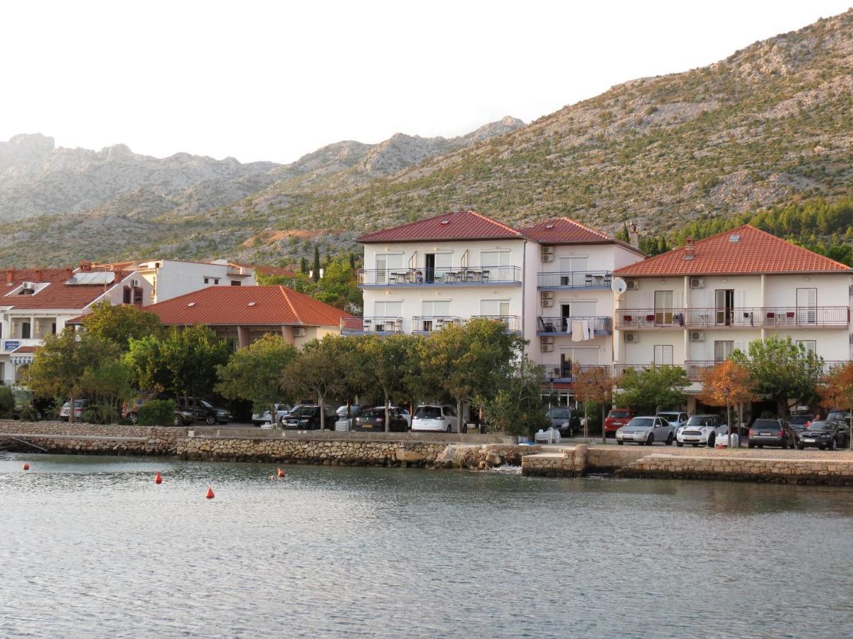 Bed and Breakfast Delfin Starigrad Paklenica Exteriér fotografie