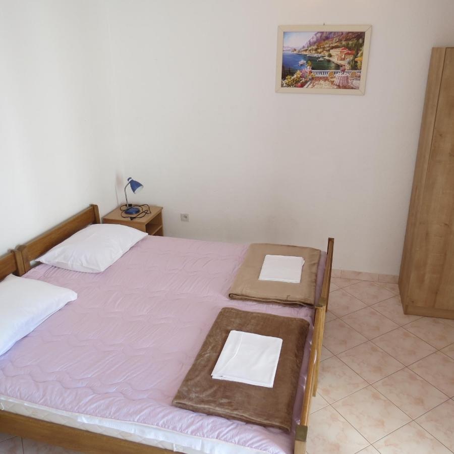 Bed and Breakfast Delfin Starigrad Paklenica Exteriér fotografie