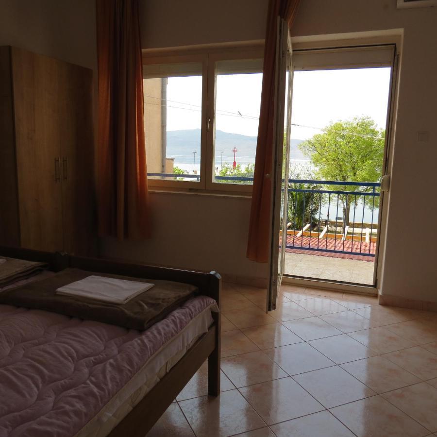 Bed and Breakfast Delfin Starigrad Paklenica Exteriér fotografie